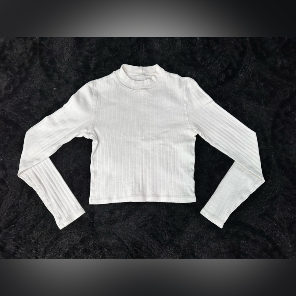 American Eagle High neck White Tee